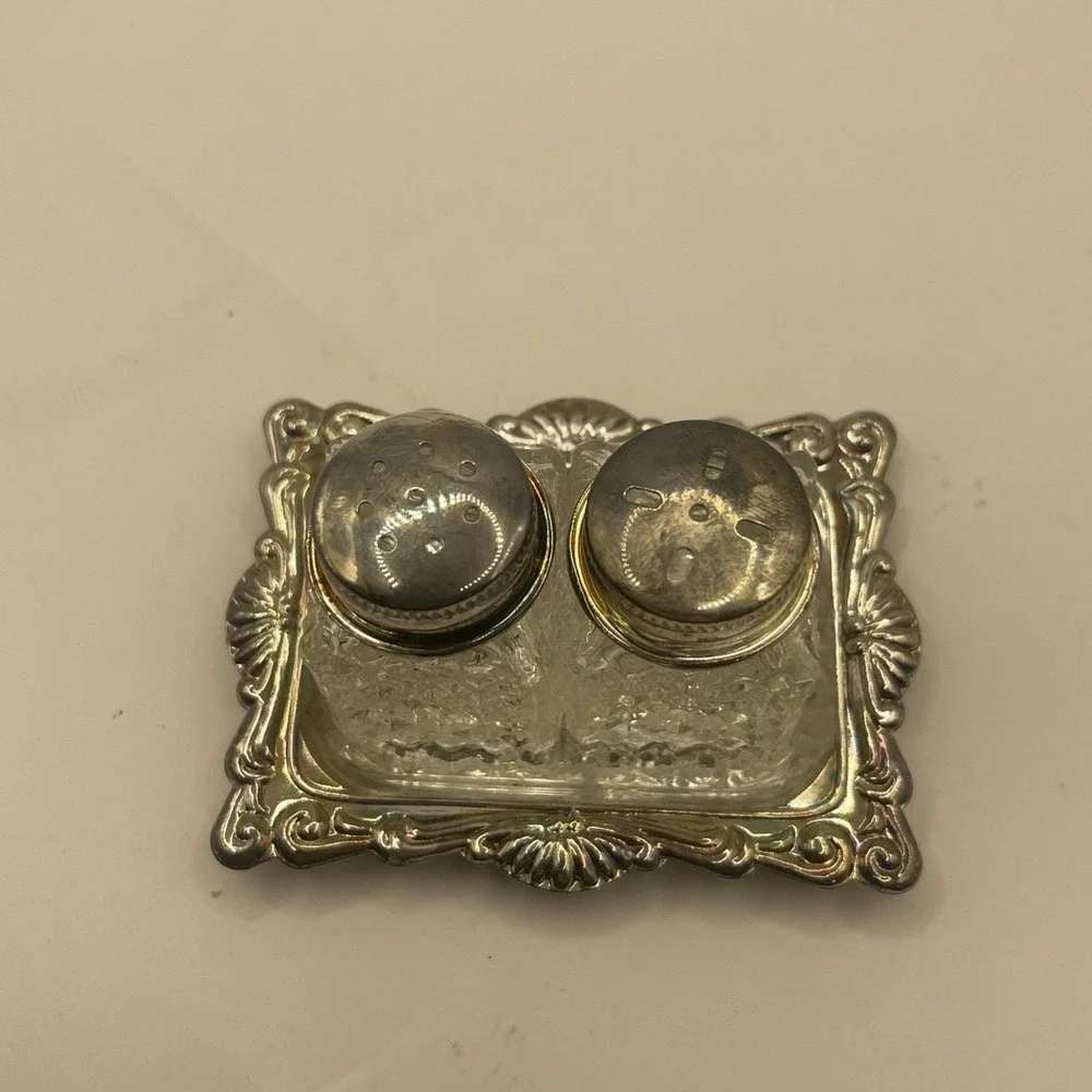 Vintage Silver Plated Salt & Pepper Shakers Tray Fairy Brand SH-067 Hong Kong